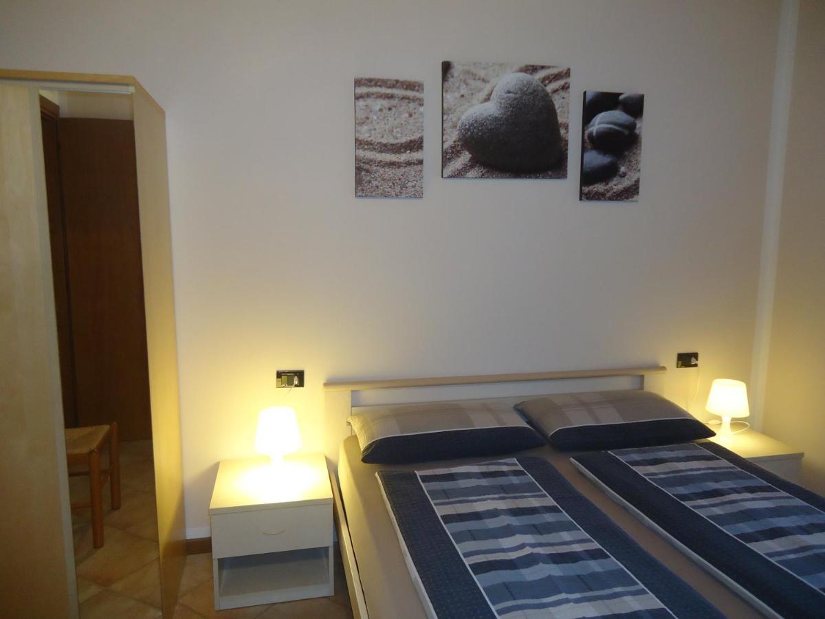 Casa Vittoria V1 Apartment Crone ภายนอก รูปภาพ